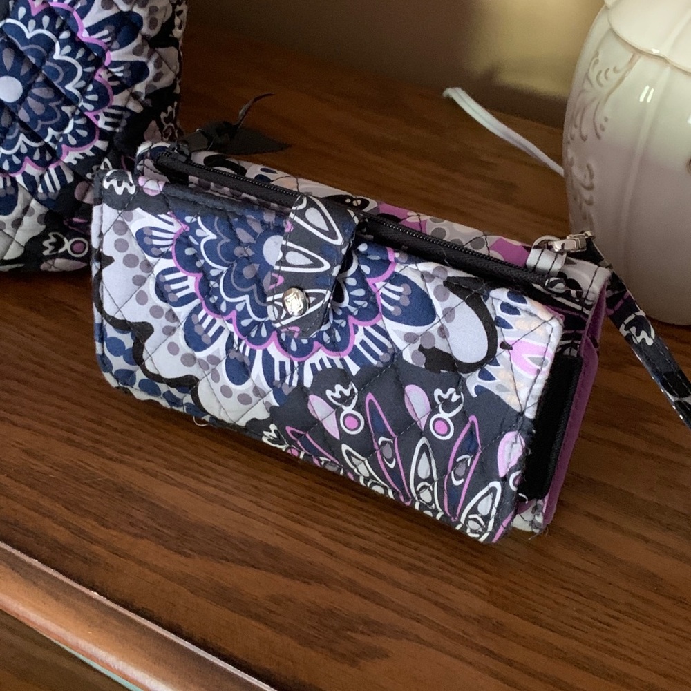Vera Bradley Smartphone Wristlet